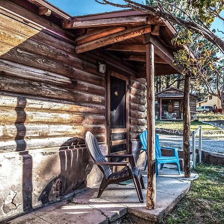 Apache Village 5, Queen Bed, Midtown, Sleeps 2 Ruidoso Bagian luar foto