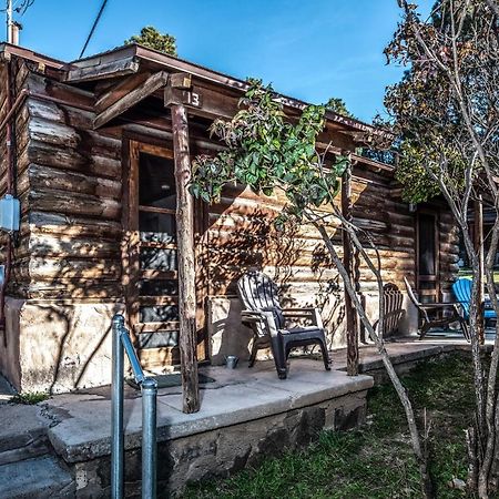 Apache Village 5, Queen Bed, Midtown, Sleeps 2 Ruidoso Bagian luar foto