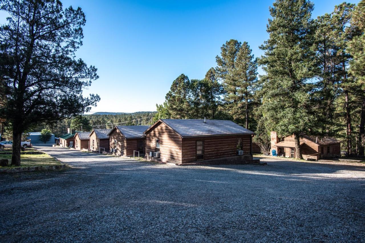 Apache Village 5, Queen Bed, Midtown, Sleeps 2 Ruidoso Bagian luar foto