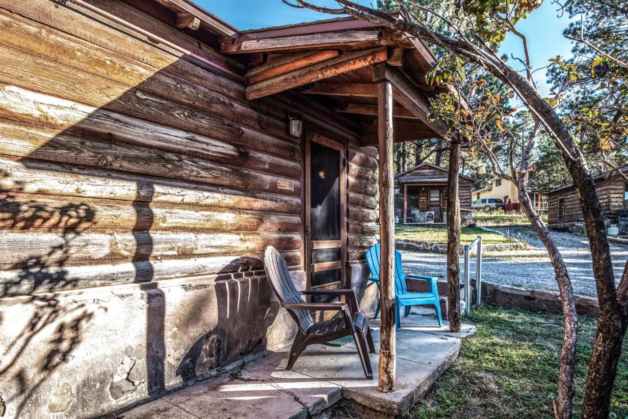 Apache Village 5, Queen Bed, Midtown, Sleeps 2 Ruidoso Bagian luar foto