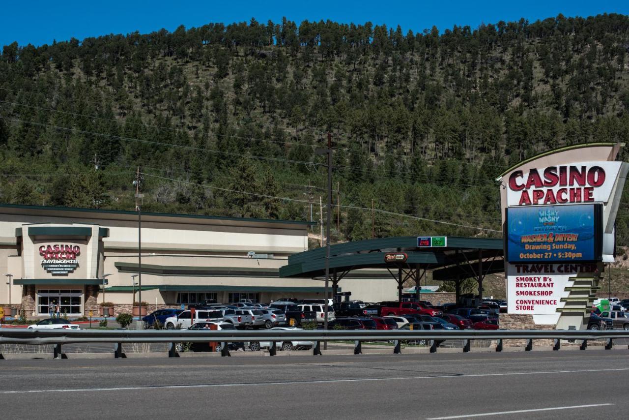 Apache Village 5, Queen Bed, Midtown, Sleeps 2 Ruidoso Bagian luar foto