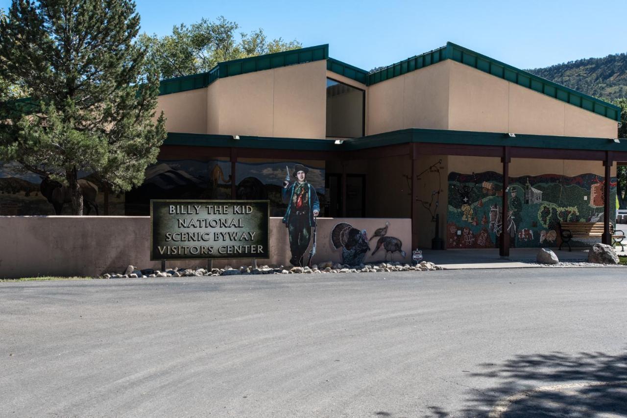 Apache Village 5, Queen Bed, Midtown, Sleeps 2 Ruidoso Bagian luar foto