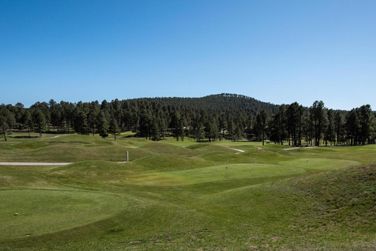 Apache Village 5, Queen Bed, Midtown, Sleeps 2 Ruidoso Bagian luar foto